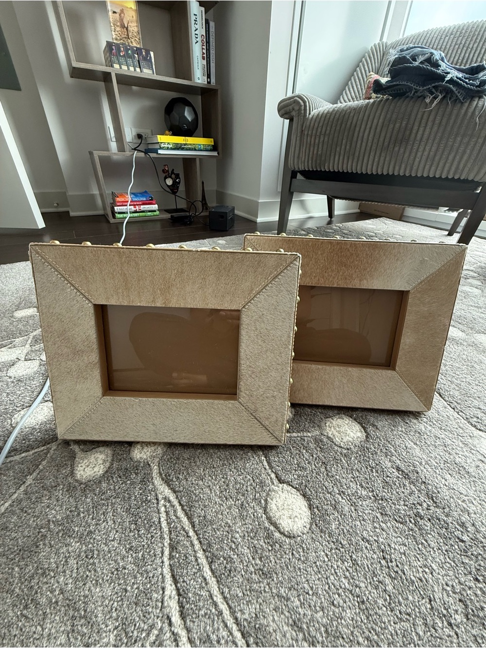 2 Neutral Hair-on Hide Photo Frame, 5x7